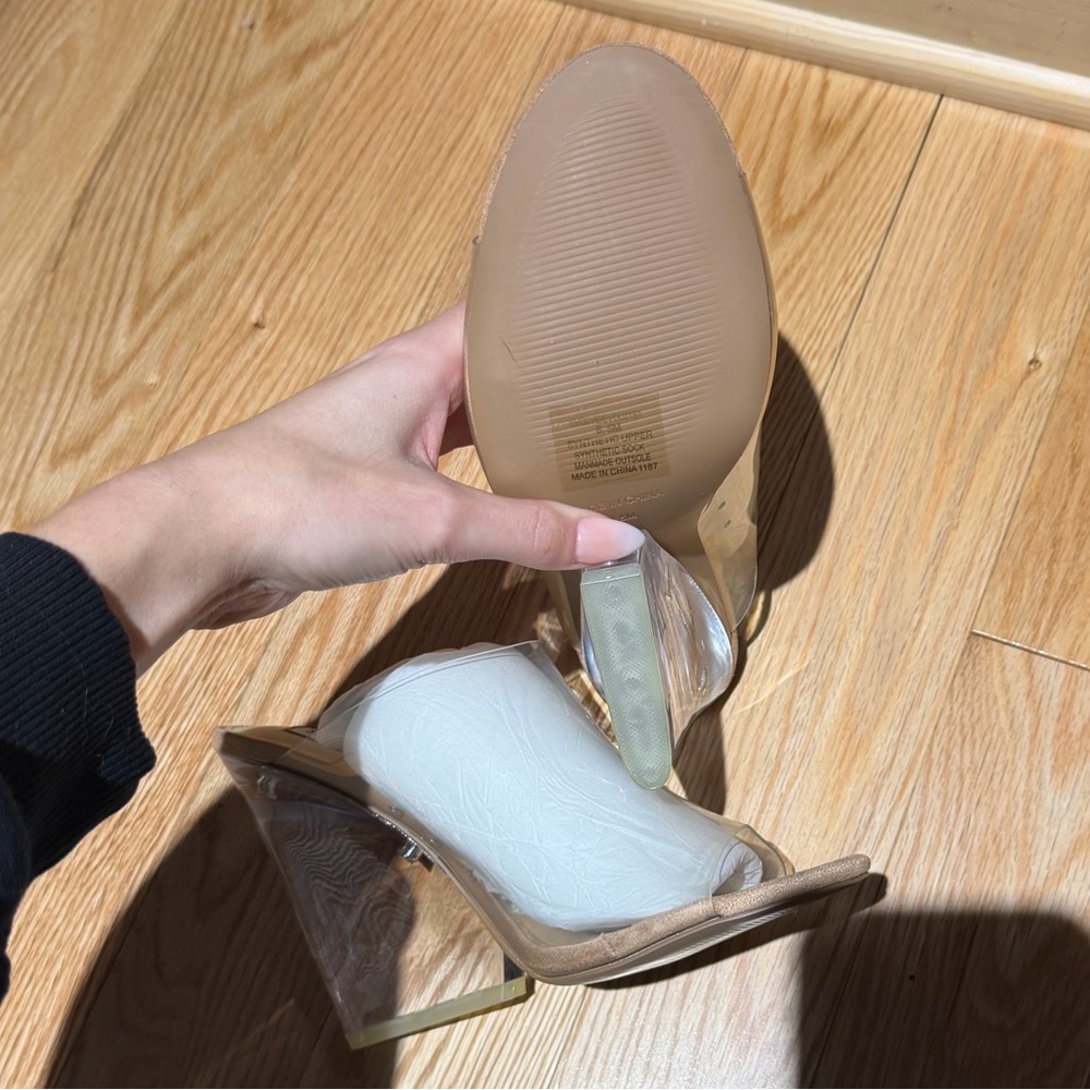 Steve Madden Clear Evolve Wedges - Picture 5 of 5